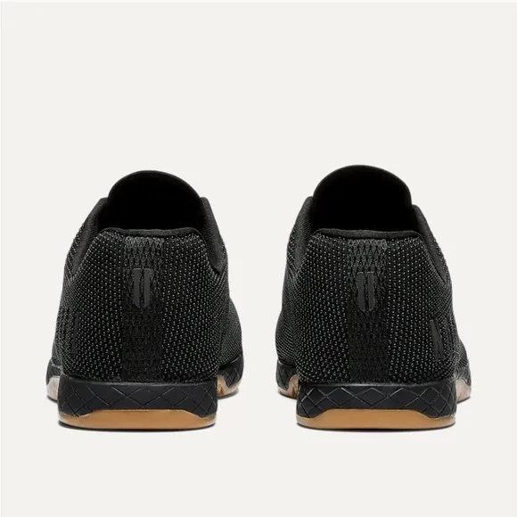 NOBULL Black Gum Outwork Lace Up Sneaker Shoes Size Women’s 8.5 Men’s 7 Like New