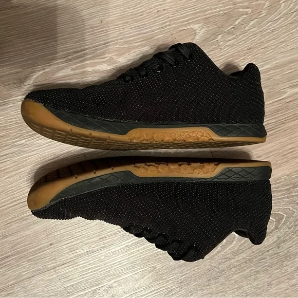 NOBULL Black Gum Outwork Lace Up Sneaker Shoes Size Women’s 8.5 Men’s 7 Like New