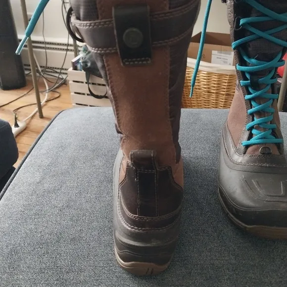 North Face Tall Winter Boots Pre-Loved