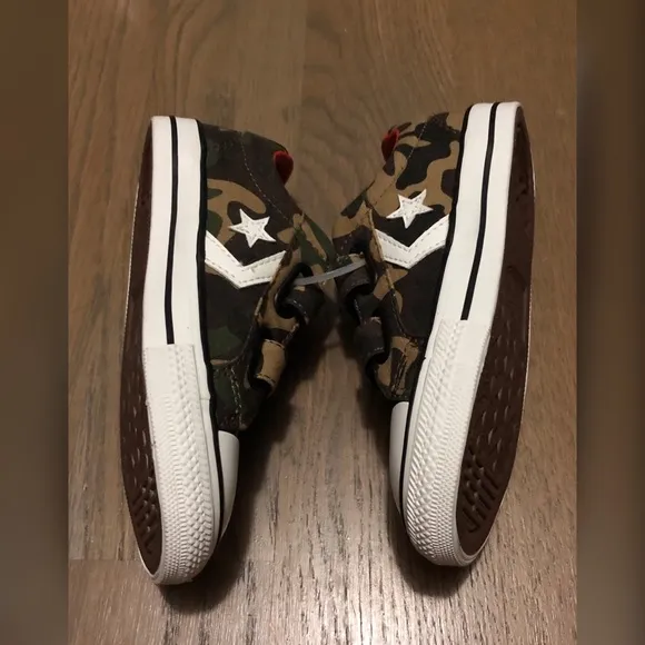 NWOB Converse All Star Army Fatigue Velcro Shoes