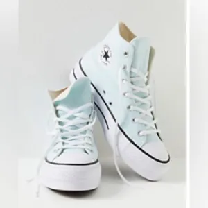 NWOB Converse Chuck 70 Recycled Canvas Hi-Top Sneakers Chance of Rain