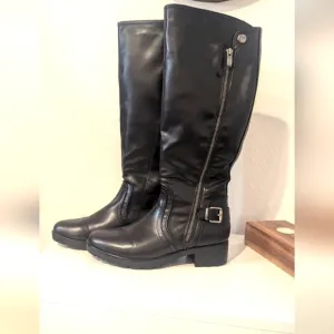 NWOB Limelight Insulated Tall Black Boots
