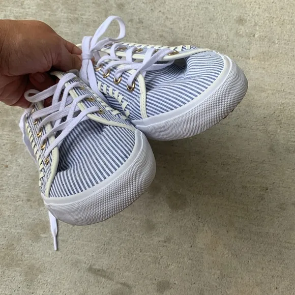 NWOT Jack Rogers Blue and White Canvas tennis shoes, sneakers