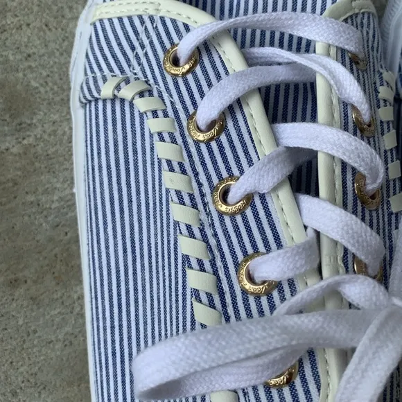 NWOT Jack Rogers Blue and White Canvas tennis shoes, sneakers