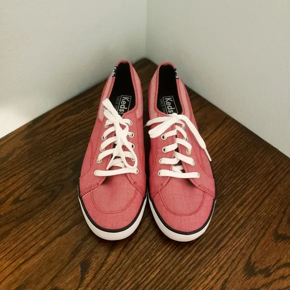 NWOT Keds pink canvas shoes