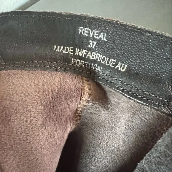 NWOT Overland Reveal Waterproof Suede Boots