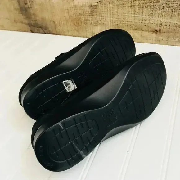 NWOT SAS Roamer Tripod Comfort Shoes