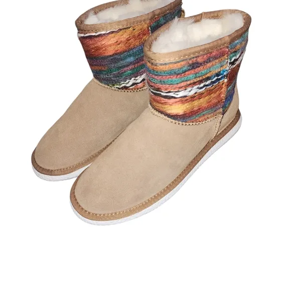 NWOT WARM Ankle Boots Aztec Bernie Mev sz 10  faux fur lined pull on Indian boho