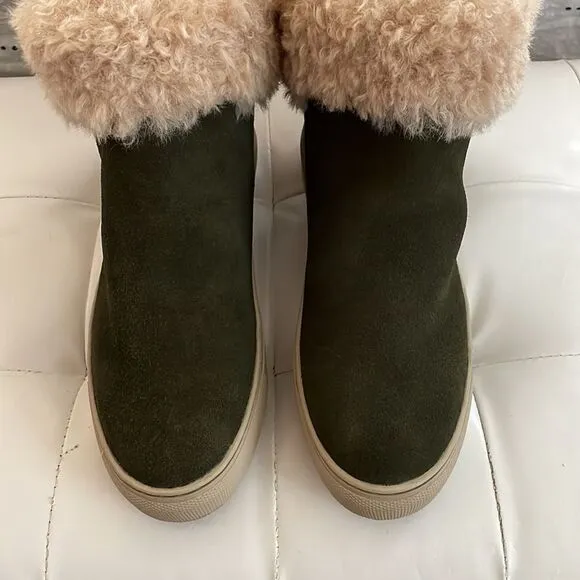 NWOT Women's Cougar Devan Waterproof Ankle Boots Size 8