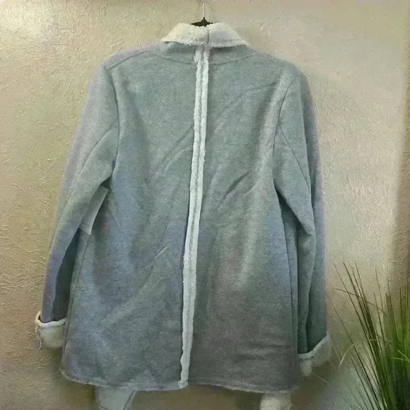 NWT $148 Karen Kane Gray Raw Edge Trendy Warm and Cozy Jacket Size Small