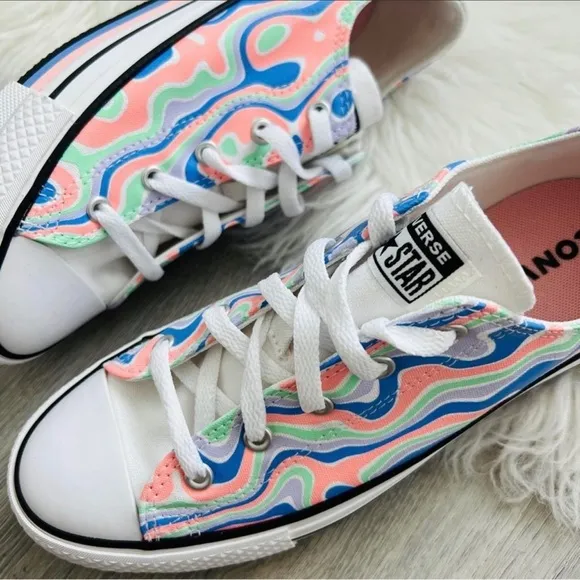 NWT Converse Chuck Taylor All Star Lift Platform Color Swirl Women’s Shoes
