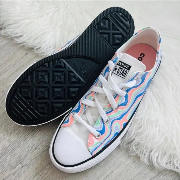 NWT Converse Chuck Taylor All Star Lift Platform Color Swirl Women’s Shoes