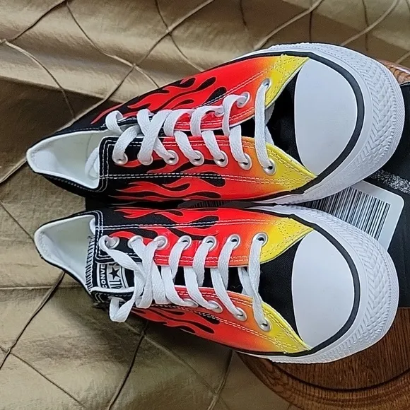 NWT- Converse Unisex ‘Chuck Taylor All Star’ Flame Canvas Sneakers