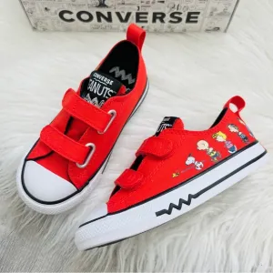 NWT Converse x Peanuts Chuck Taylor All Star 2V Lo Shoes