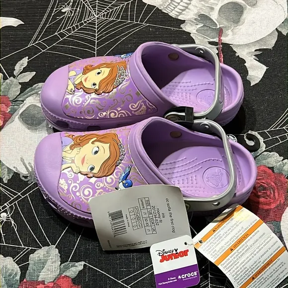 NWT CROCS DISNEY SOPHIA THE FIRST KID SHOES CLOGS SIZE JUNIORS 1Y YOUTH RARE