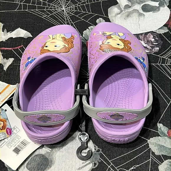 NWT CROCS DISNEY SOPHIA THE FIRST KID SHOES CLOGS SIZE JUNIORS 1Y YOUTH RARE