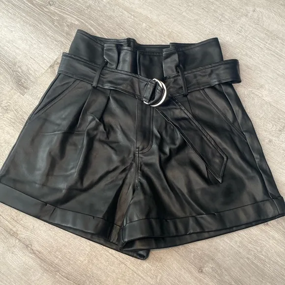 NWT Elan Stephanie Faux Leather Shorts