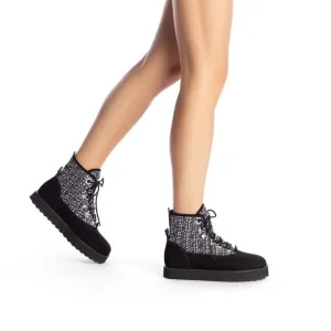 NWT LARROUDÉ Handmade Vail Boot In Black Tweed and Suede Size 6