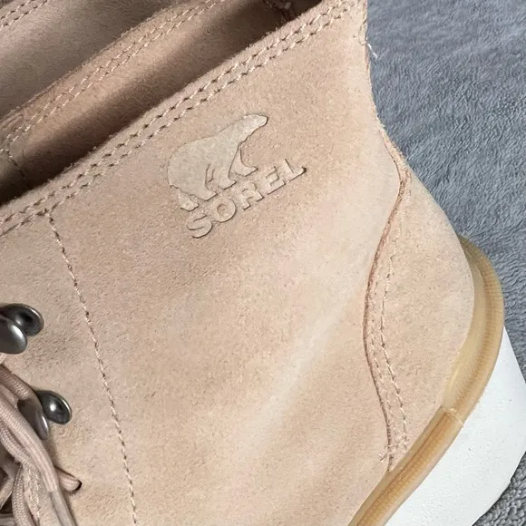 NWT Sorel Hi-Line Lace-Up Lug Combat Boots Bleached Ceramic Caribou Buff Sz 10