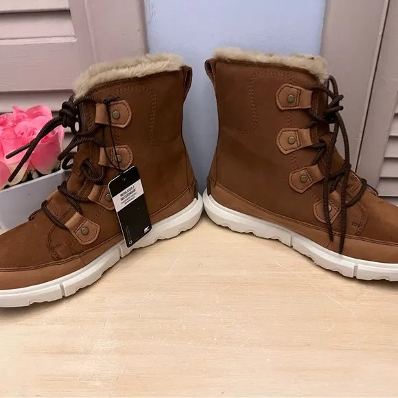 ⭐️NWT SOREL JOAN EXPLORER BOOTS⭐️