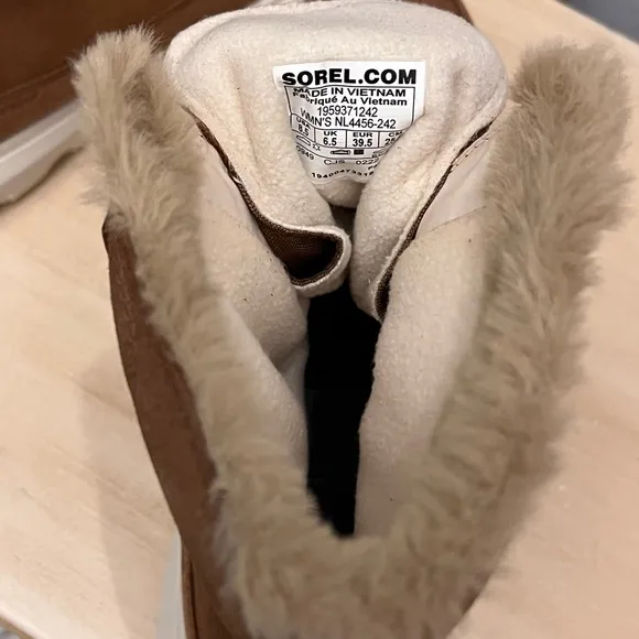 ⭐️NWT SOREL JOAN EXPLORER BOOTS⭐️