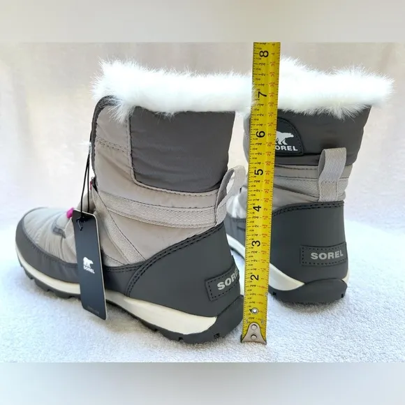 NWT Sorel Women's Whitney Short Lace Faux Fur Winter Boots - Gray - 9