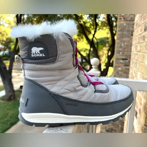NWT Sorel Women's Whitney Short Lace Faux Fur Winter Boots - Gray - 9