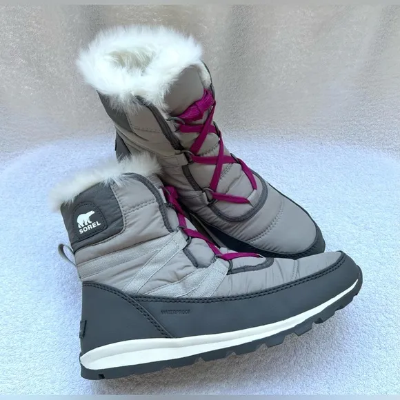 NWT Sorel Women's Whitney Short Lace Faux Fur Winter Boots - Gray - 9