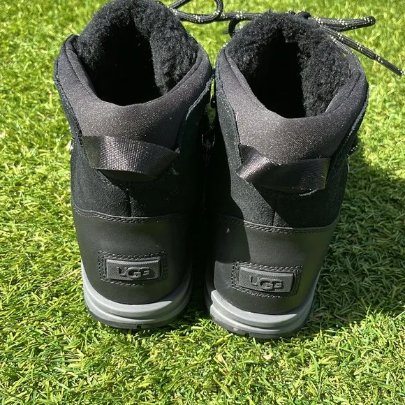 NWT UGG Brecken Lace Waterproof Boots