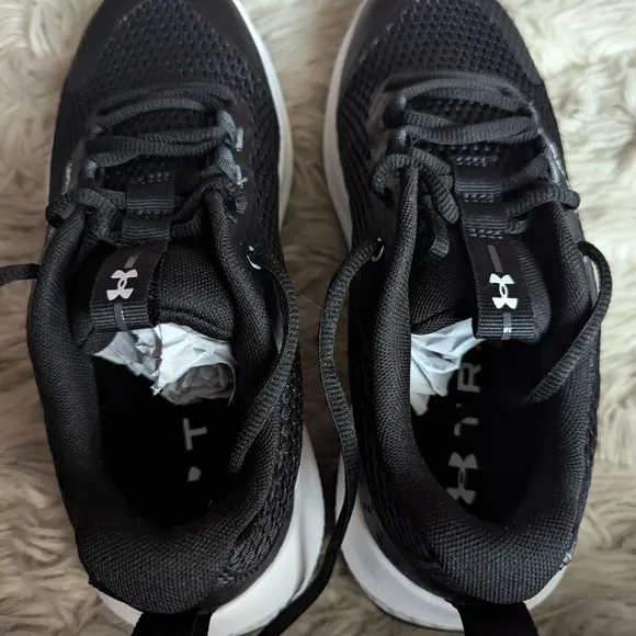 NWT Under Armour Women's Dynamic Select Training Shoes in Black