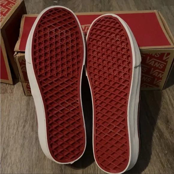 NWT Vans Studded Stars Red/Blue Size 10.5 Kids (girls and boys)