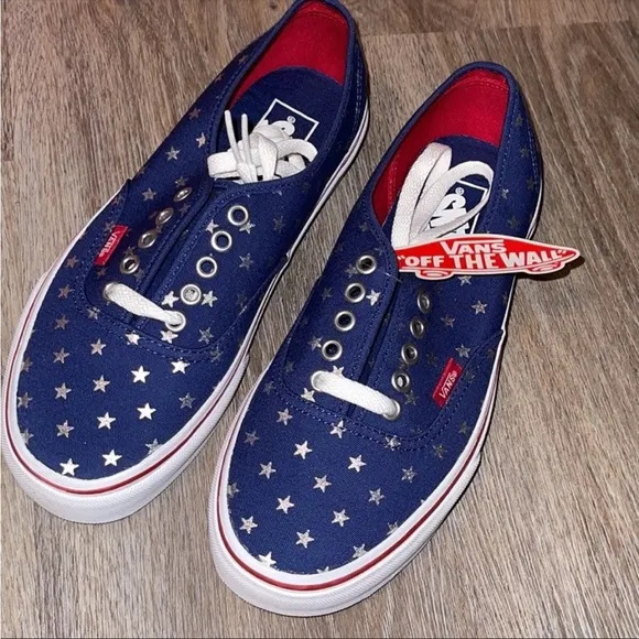 NWT Vans Studded Stars Red/Blue Size 10.5 Kids (girls and boys)