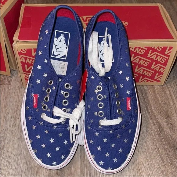 NWT Vans Studded Stars Red/Blue Size 10.5 Kids (girls and boys)