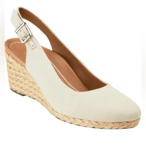 NWT Vionic Coralina Oat Canvas Espadrille Wedge Sandals Size 9 1/2