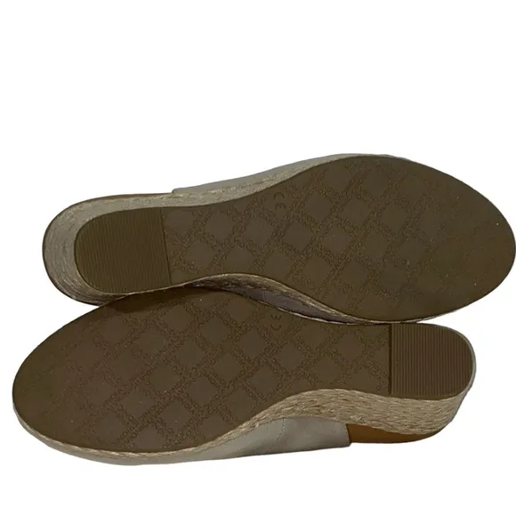 NWT Vionic Coralina Oat Canvas Espadrille Wedge Sandals Size 9 1/2