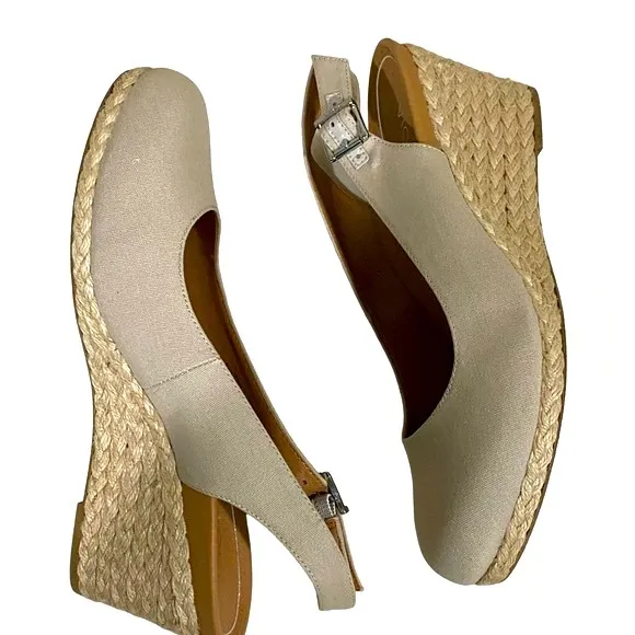 NWT Vionic Coralina Oat Canvas Espadrille Wedge Sandals Size 9 1/2