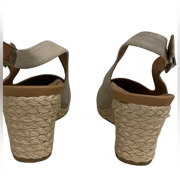 NWT Vionic Coralina Oat Canvas Espadrille Wedge Sandals Size 9 1/2