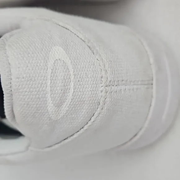 Oakley | Men's White Split Ellipse LogoTennis Shoes Sz 12.5