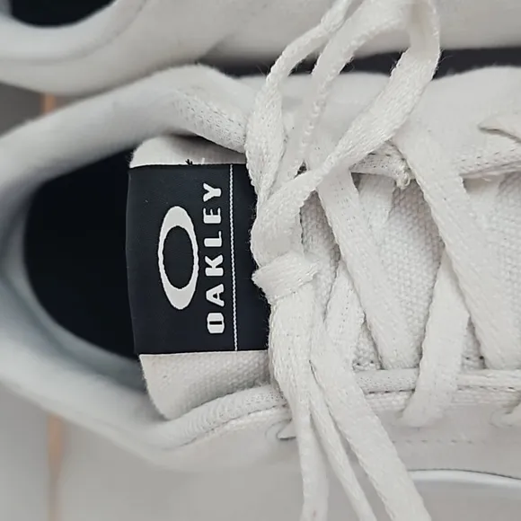 Oakley | Men's White Split Ellipse LogoTennis Shoes Sz 12.5