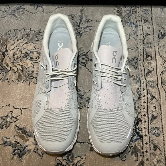 On Cloud 5 Glacier Runnings Shoes