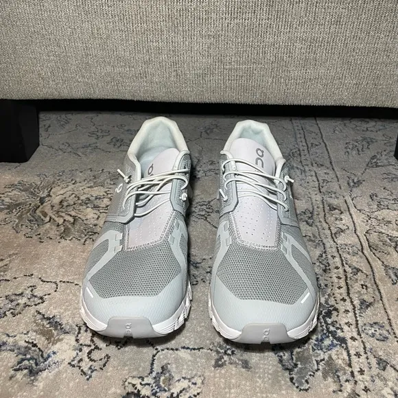 On Cloud 5 Glacier Runnings Shoes