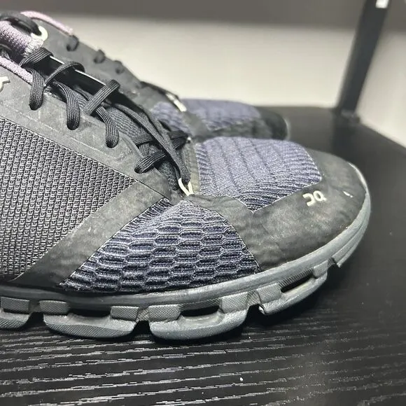 On Cloudflyer Mens Size 10.5 Black Running Shoes Sneakers
