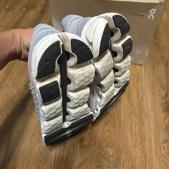 ON CLOUDSWIFT running lace up shoes sneakers women’s 9