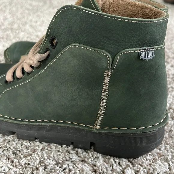 OnFoot Women's Cozy-Lined Sneaker Boots Leather Green