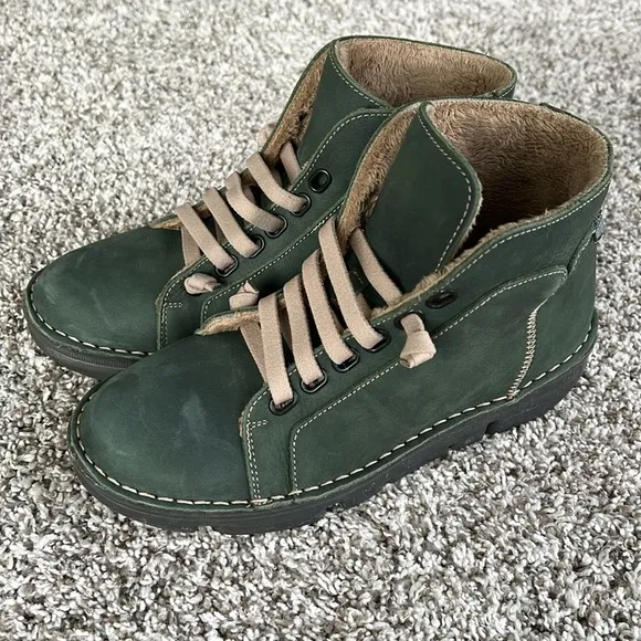 OnFoot Women's Cozy-Lined Sneaker Boots Leather Green