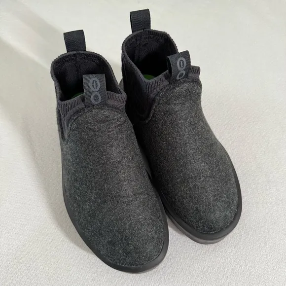 OOFOS Oomega Londoner Insulated Wool Blend Boots in Black Size 6
