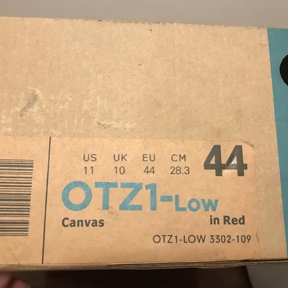 OTZ Low Lace Up Canvas Shoes Red US Size 11