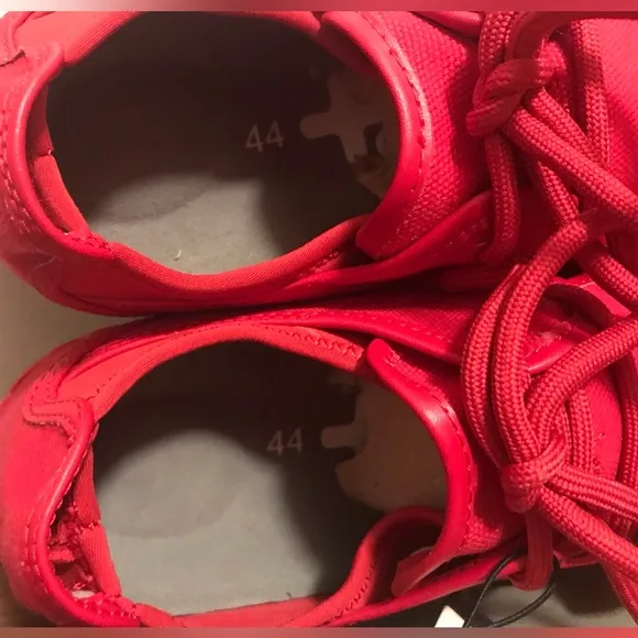 OTZ Low Lace Up Canvas Shoes Red US Size 11