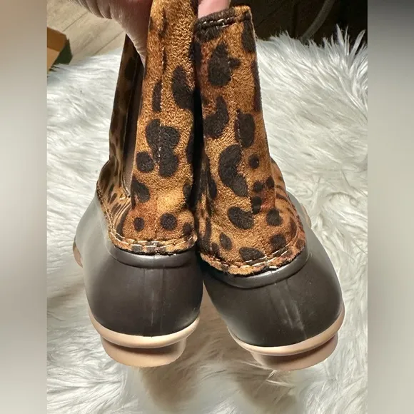 Outwoods Leopard print boots