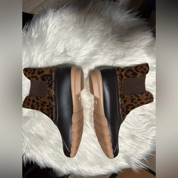Outwoods Leopard print boots